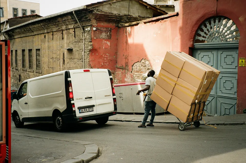 Moving company work