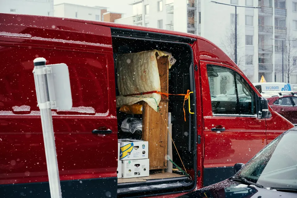 Moving company work
