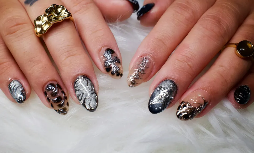 Nail salon work