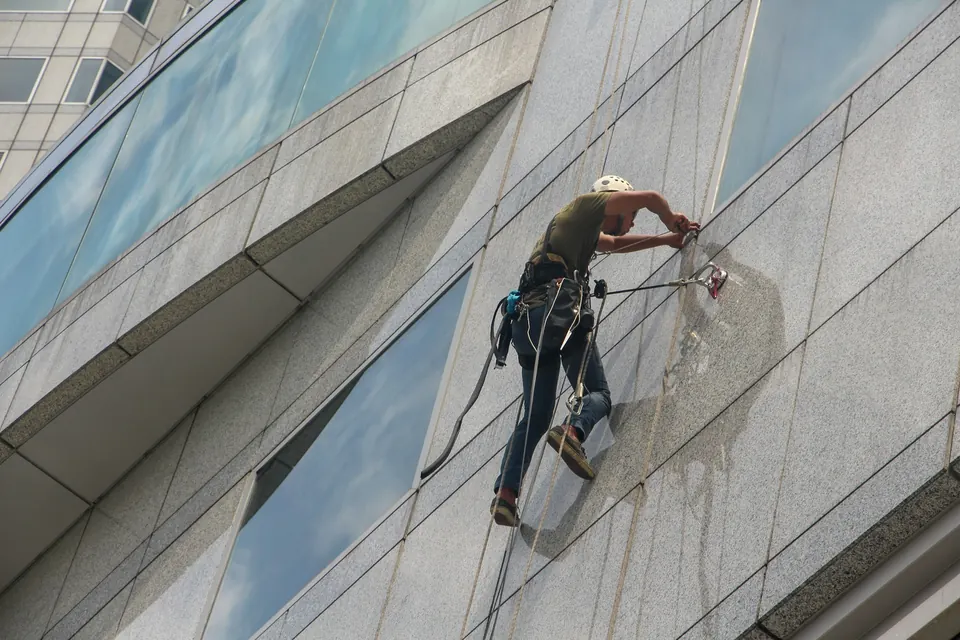 Window cleaning work